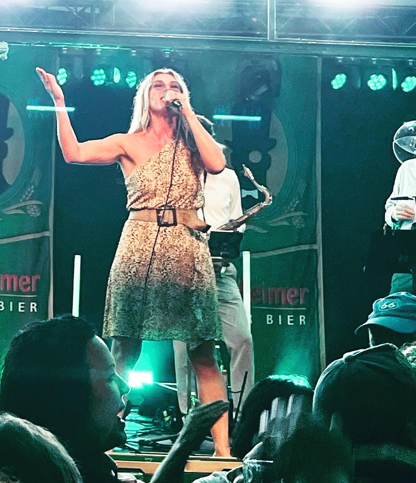 Ingrid Schwarz live auf der Bühne